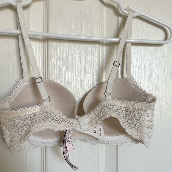 VICTORIA’S SECRET: DREAM ANGELS BRA - SIZE 32C - Picture 2 of 6